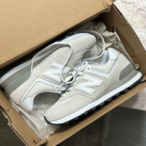 NWT New Balance 574